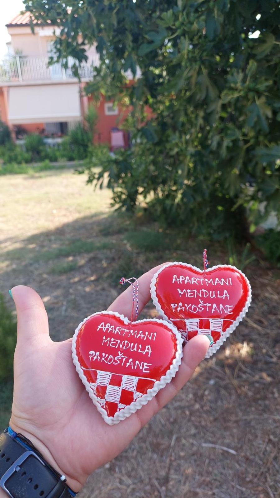 Mendula Apartment Pakostane Exterior photo